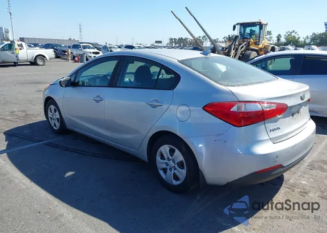 2016 Kia Forte Lx z USA, uszkodzony, nr VIN KNAFK4A64G5593600